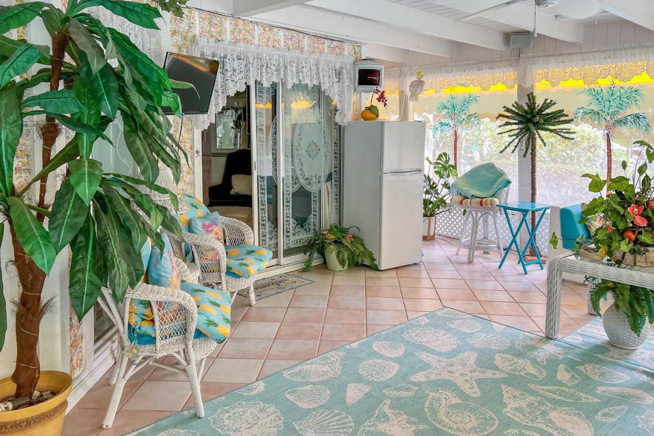 Pams Mermaid House With Riverfront Yard And Lanai! Apartment วีคิวาคี ภายนอก รูปภาพ