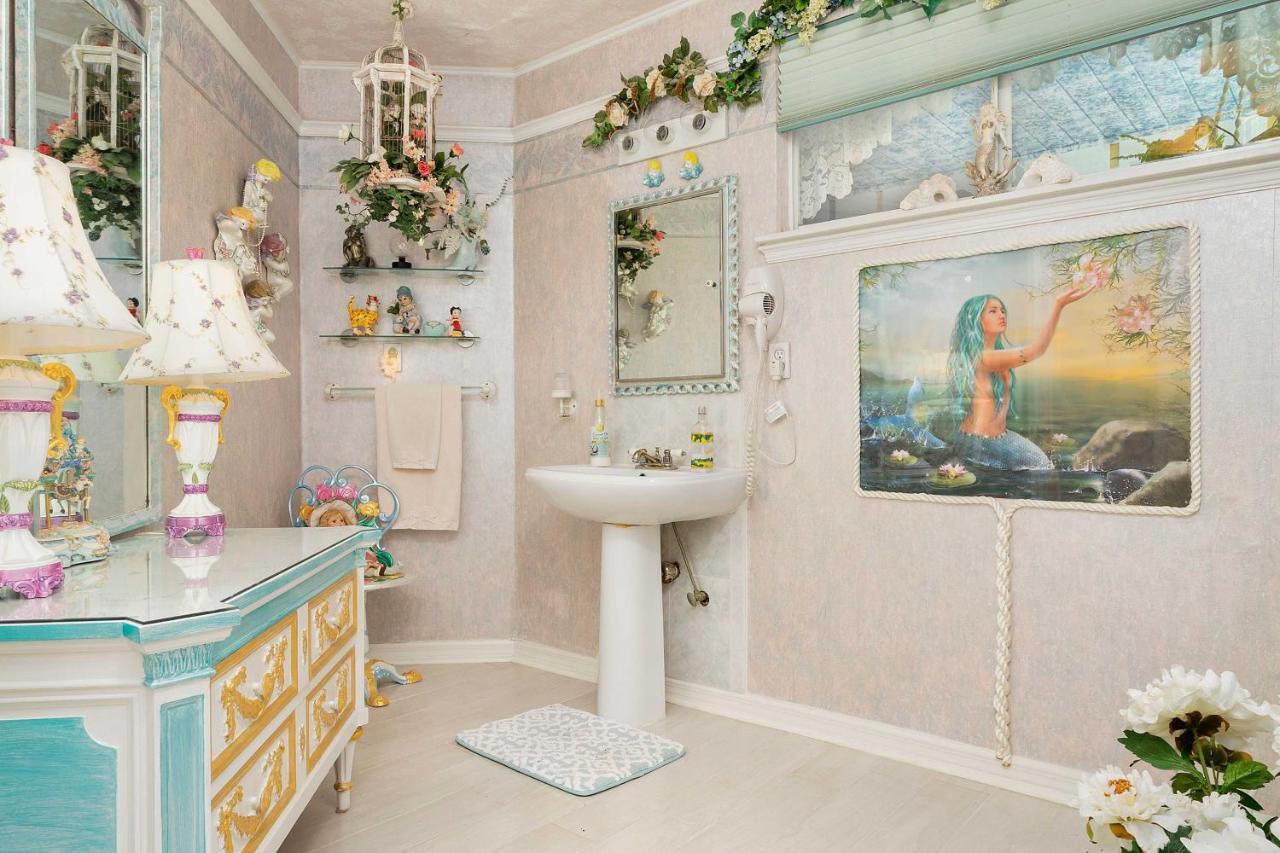 Pams Mermaid House With Riverfront Yard And Lanai! Apartment วีคิวาคี ภายนอก รูปภาพ